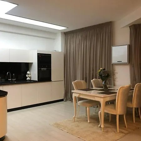 Your Best Choice! Gorgeous Two Bedroom Apartment-3