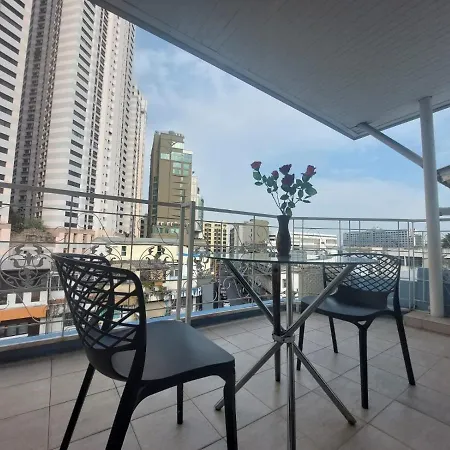V Check Inn Sukhumvit 22-2