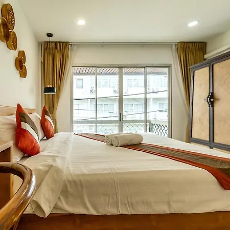 Narastay @ Phrom Phong-3