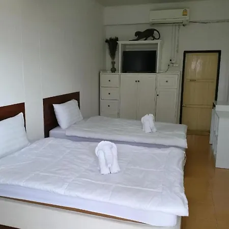 Oyo 560 Chang Hostel Suvarnabhumi-2