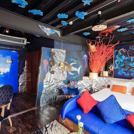 Mestyle Garage Hotel-3