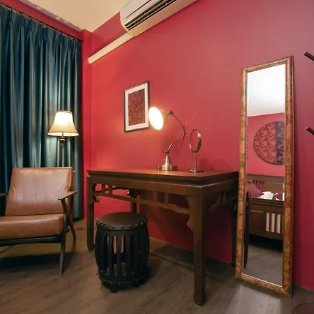 Caiyong Hometel & Cafe'S Studio-3