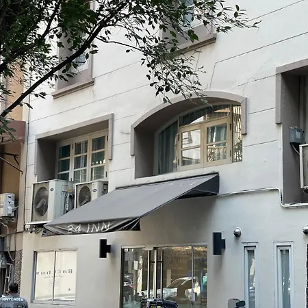24 Inn At Bts Phrom Phong-3