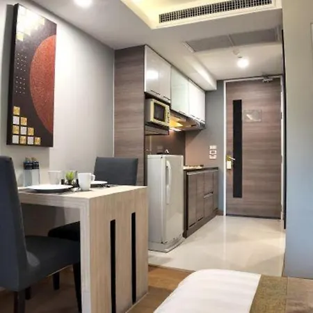 iCheck inn Residences Sukhumvit 20-3