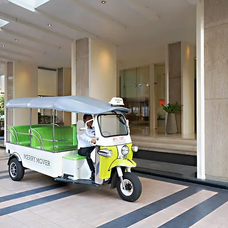 Courtyard By Marriott Bangkok-2