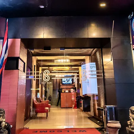 Bally Suite Silom-2