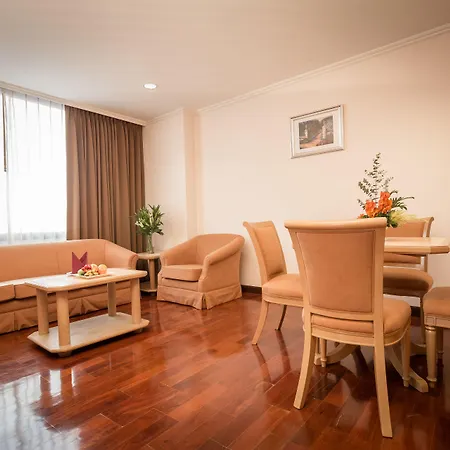 Grand Tower Inn Rama 6-2
