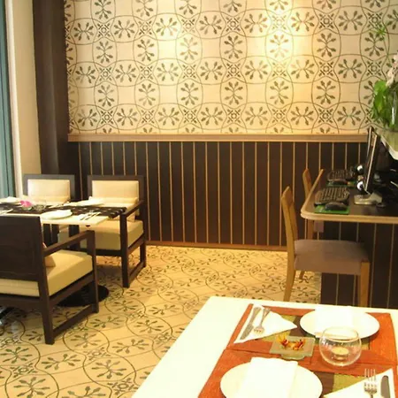 Aphrodite Inn Bangkok-3