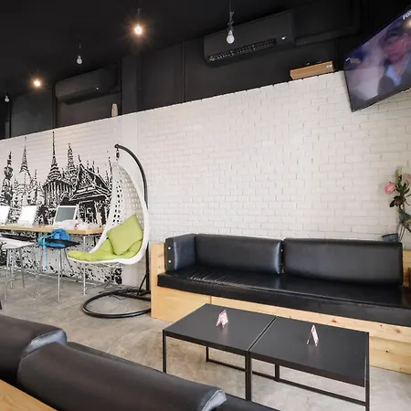 The Cube Hostel Silom-2