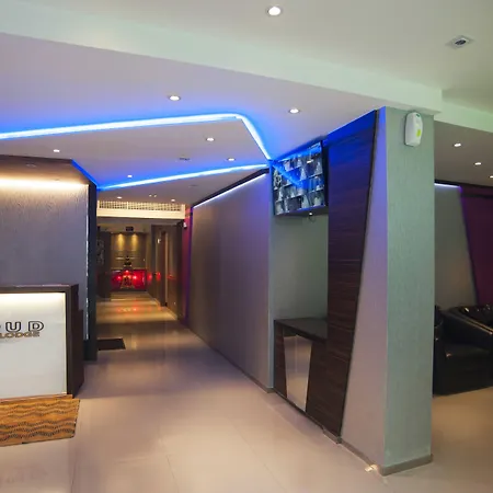 Cloud 9 Lodge-2