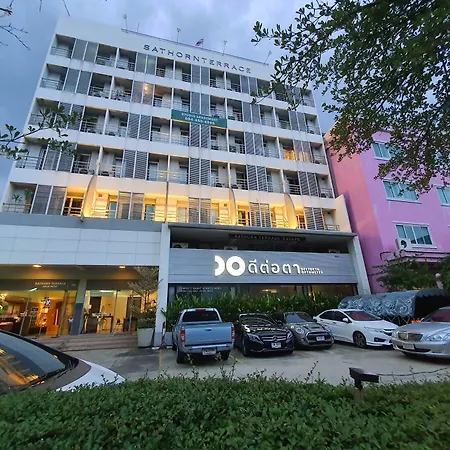 The Studio At Sathorn Terrace-3