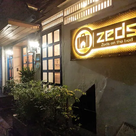 Zeds Hostel Bangkok-2