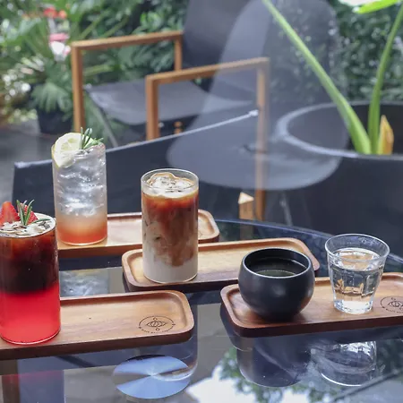 Seekers Finders Rama IV Hotel Surestay Collection By BW-2