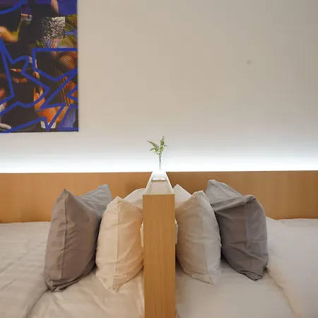 E11 Hotel - Bts Punnawithi-3