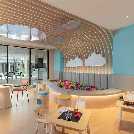 Novotel Living Bangkok Sukhumvit Legacy-3