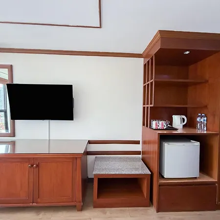 Pinnacle Lumpini Park Hotel-3