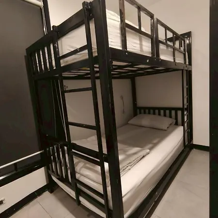 The Blocks Hostel Sukhumvit 10-3