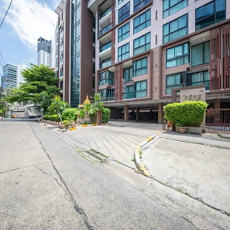 Le Cote, Thonglor Soi 8, Top Floor 2 Balcony 55Sqm-3