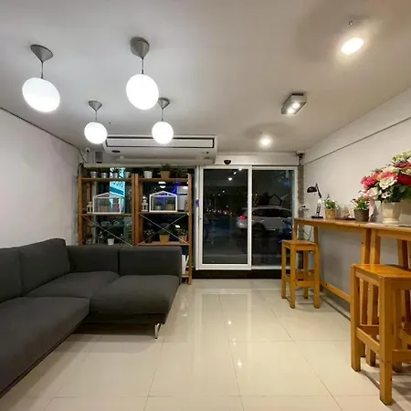 Napaville Huai Khwang Hostel-3
