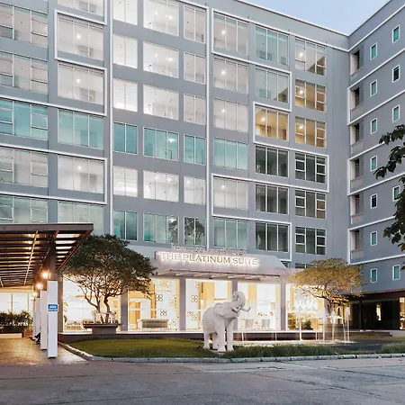 Sunday Platinum Suites-3