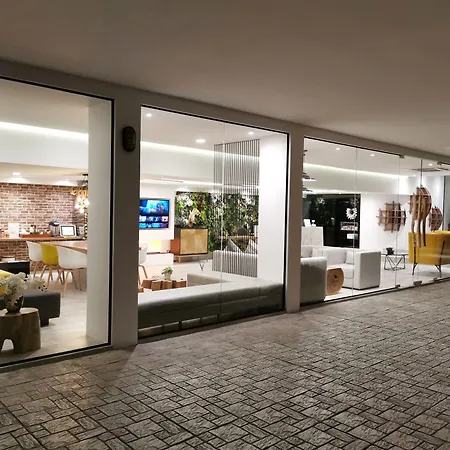 Benviar Tonson Residence-3