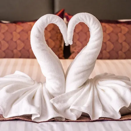 Sinsuvarn Airport Suite Hotel-3