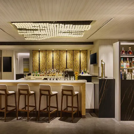 Doubletree By Hilton Bangkok Ploenchit-3