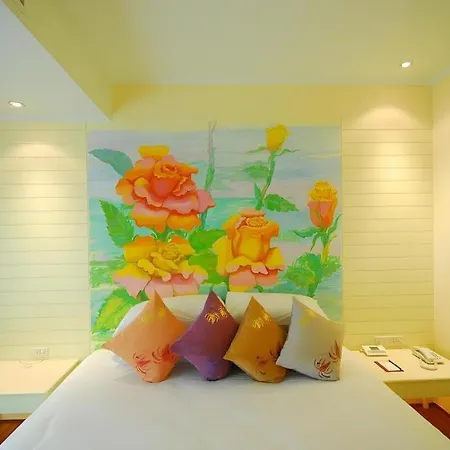 Hip Hotel Bangkok-3