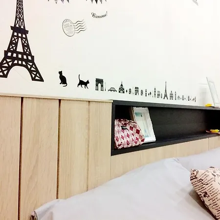 Wake Up Hostel Bangkok-2