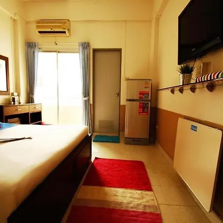 Golden Apartment-2