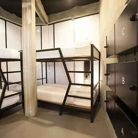 Thrive The Hostel : Patpong By The Belle-2