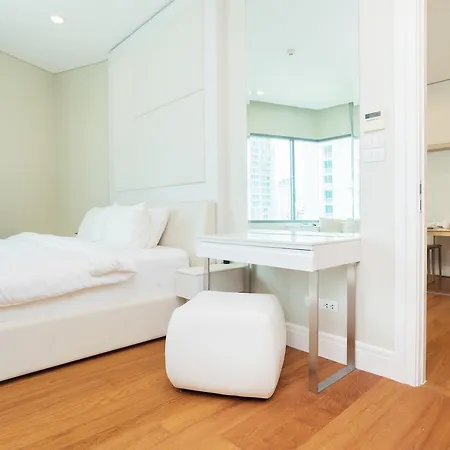 The Bright Sukhumvit By Favstay-3