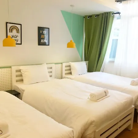 Folk Poshtel Asok-2