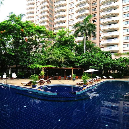 Pantip Suites-2
