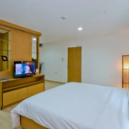 Kozy Inn-3