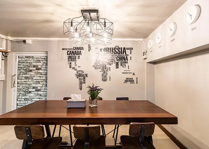 Snoozzze Hostel ใกล้รถไฟฟ้า ย่านบางรัก (Adults Only) Bangkok acceptant les animaux