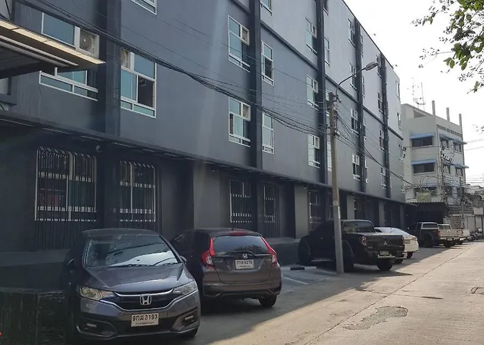 Ada Apartment - อาดา อพาร์ทเมนท์ Bangkok