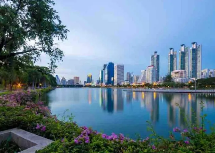 2 King Beds,Free Wi-Fi,Netflix, Bts Asok, Sukhumvit Apartamento Banguecoque