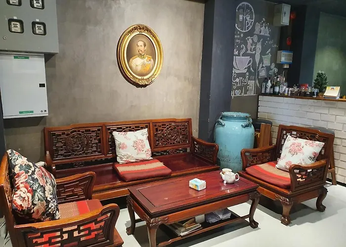 Boutique Baan Wualamphong บ้านวัวลำพอง Bangkok
