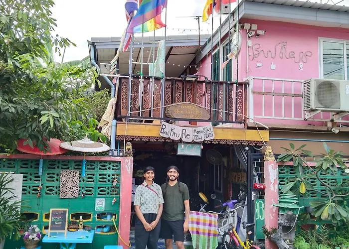 Ban Kru Ae Homehostel Bangkok admite animales