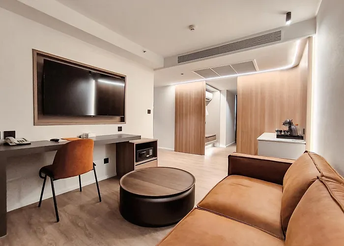 Citrus Sukhumvit 13 Nana Bangkok By Compass Hospitality - Newly Renovated Hotel