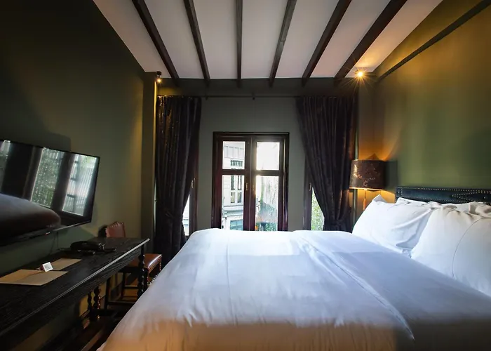 Baan Tuk Din Hotel Bangkok