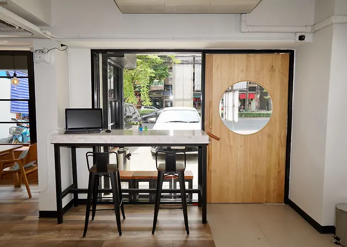 T Hostel @ Victory Monument Bangkok