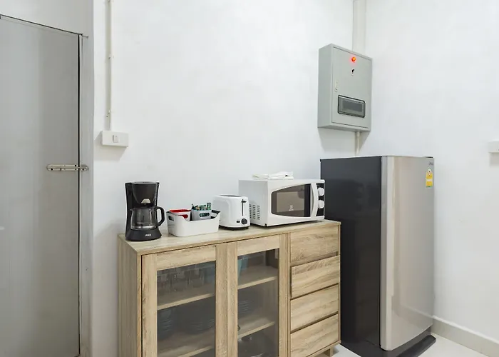 Cozy Townhouse Hualampong Hotel Bangkok