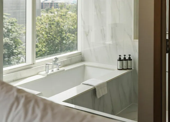 MUU Bangkok, Kleine Luxe Hotels van de Wereld
