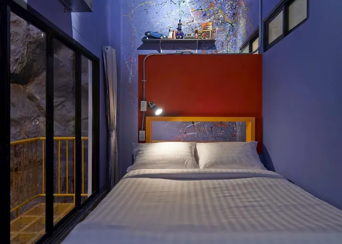 Collection O Jasaen Stylish Unique Hotel Bangkok