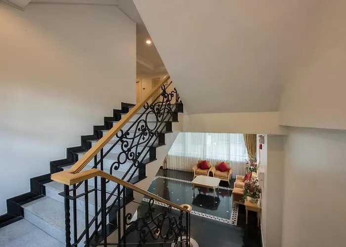 Romance Hotel Srinakarin Bangkok