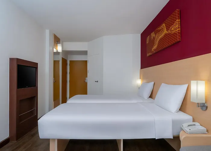 Ibis Bangkok Riverside