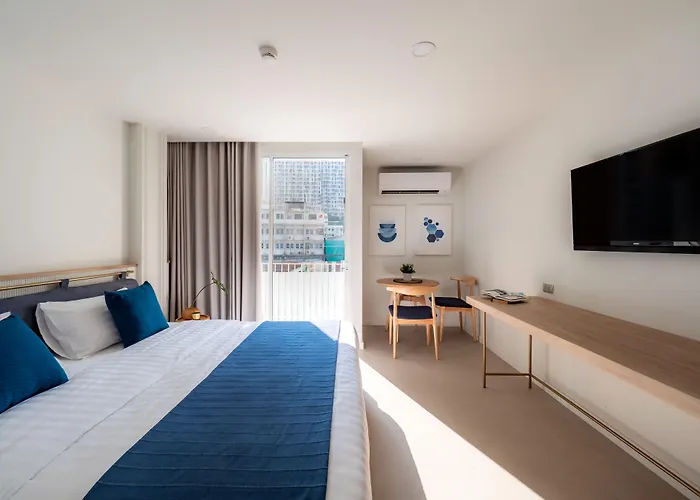 Blu 395 Ari-Saphan Khwai Bangkok