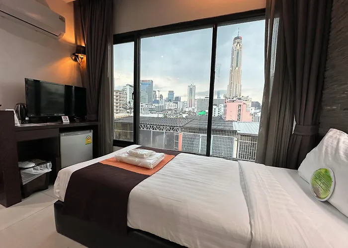 Collection O The Bangkok Airport Link Suite